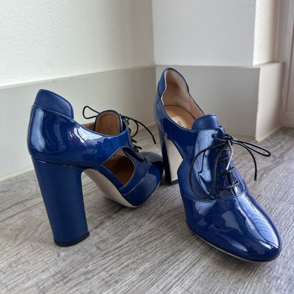 Valentino Blue Lace Up Spectator Oxford Pumps Size 6.5